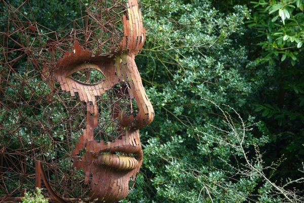 sculpture face man